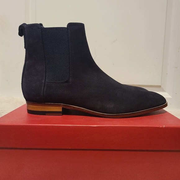 Hugo Boss Dark Blue Suede Chelsea Boots Mens Size 11 - Picture 2 of 10
